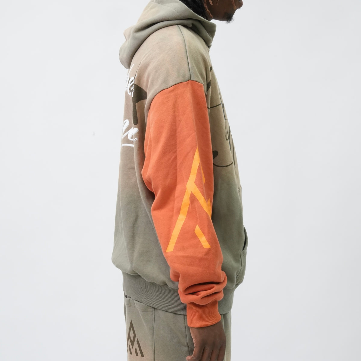 PM120 HOODIE TAUPE MULTI-2