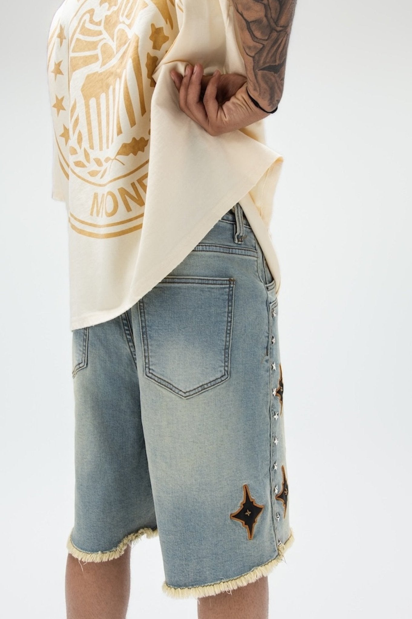 Shorts cristallizzati in nero corvino-6
