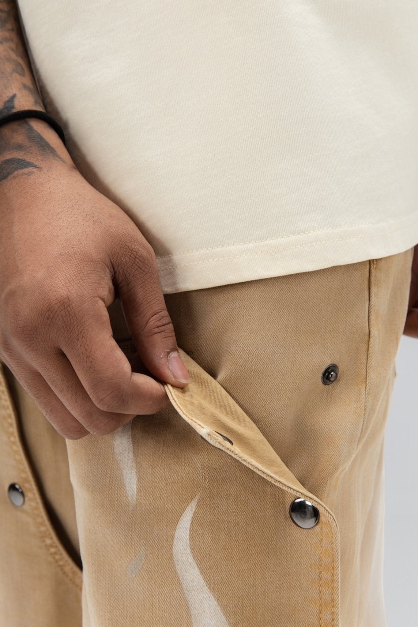 DUAL FLAMES SHORTS TAN-10