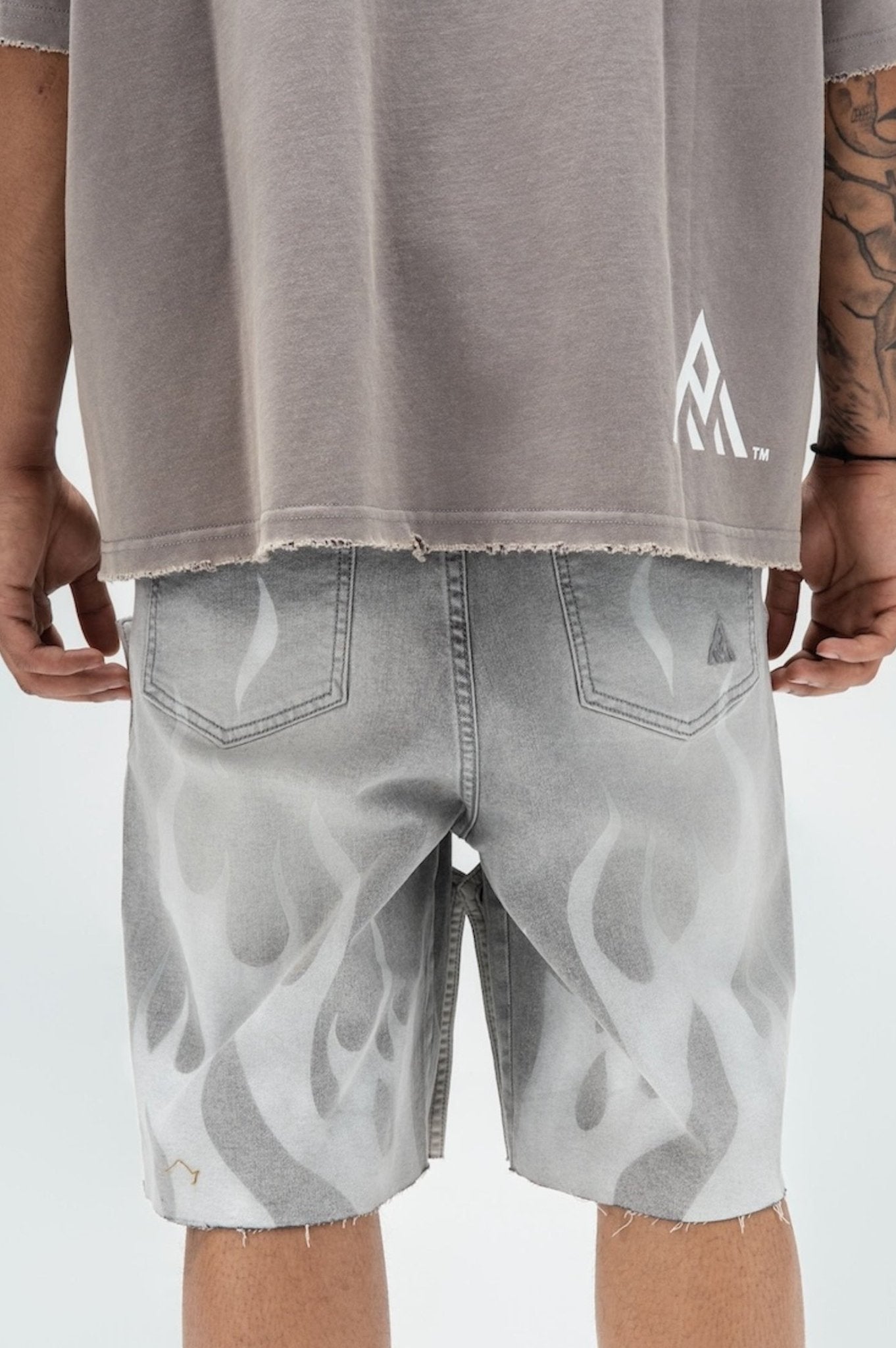 DUAL FLAMES SHORTS GREY-5