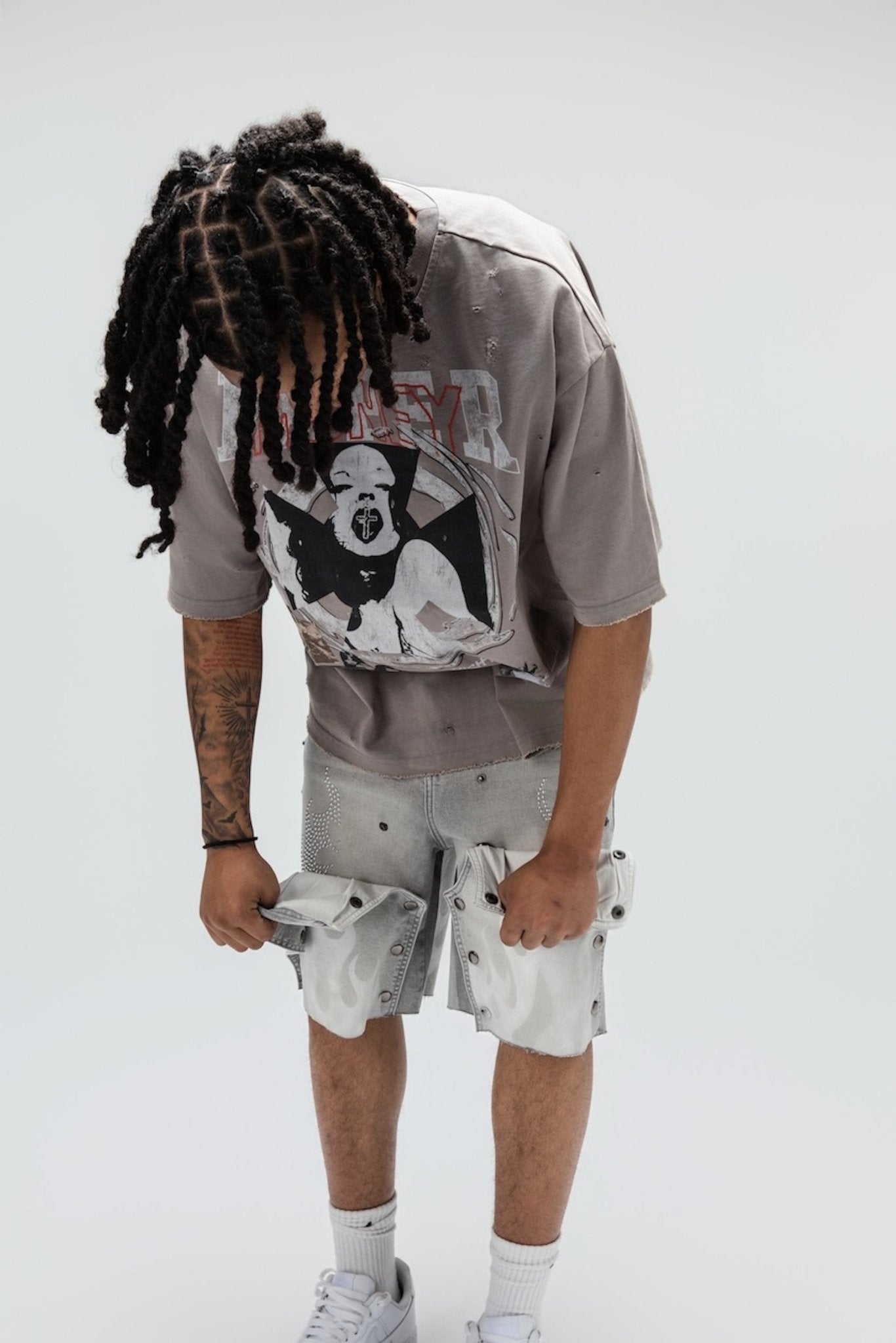 DUAL FLAMES SHORTS GREY-10