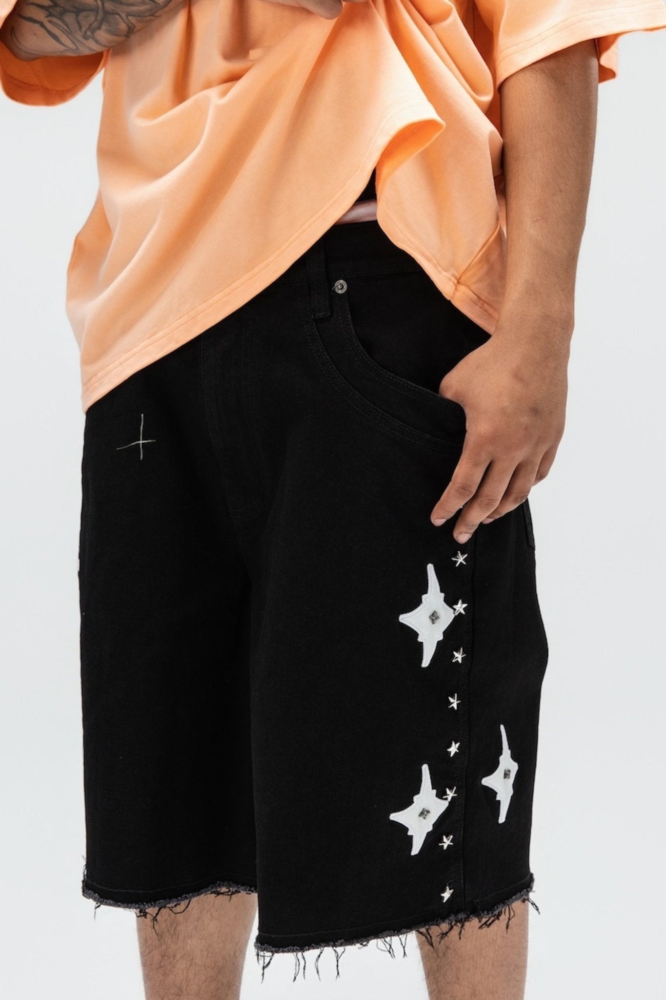Shorts cristallizzati in nero corvino