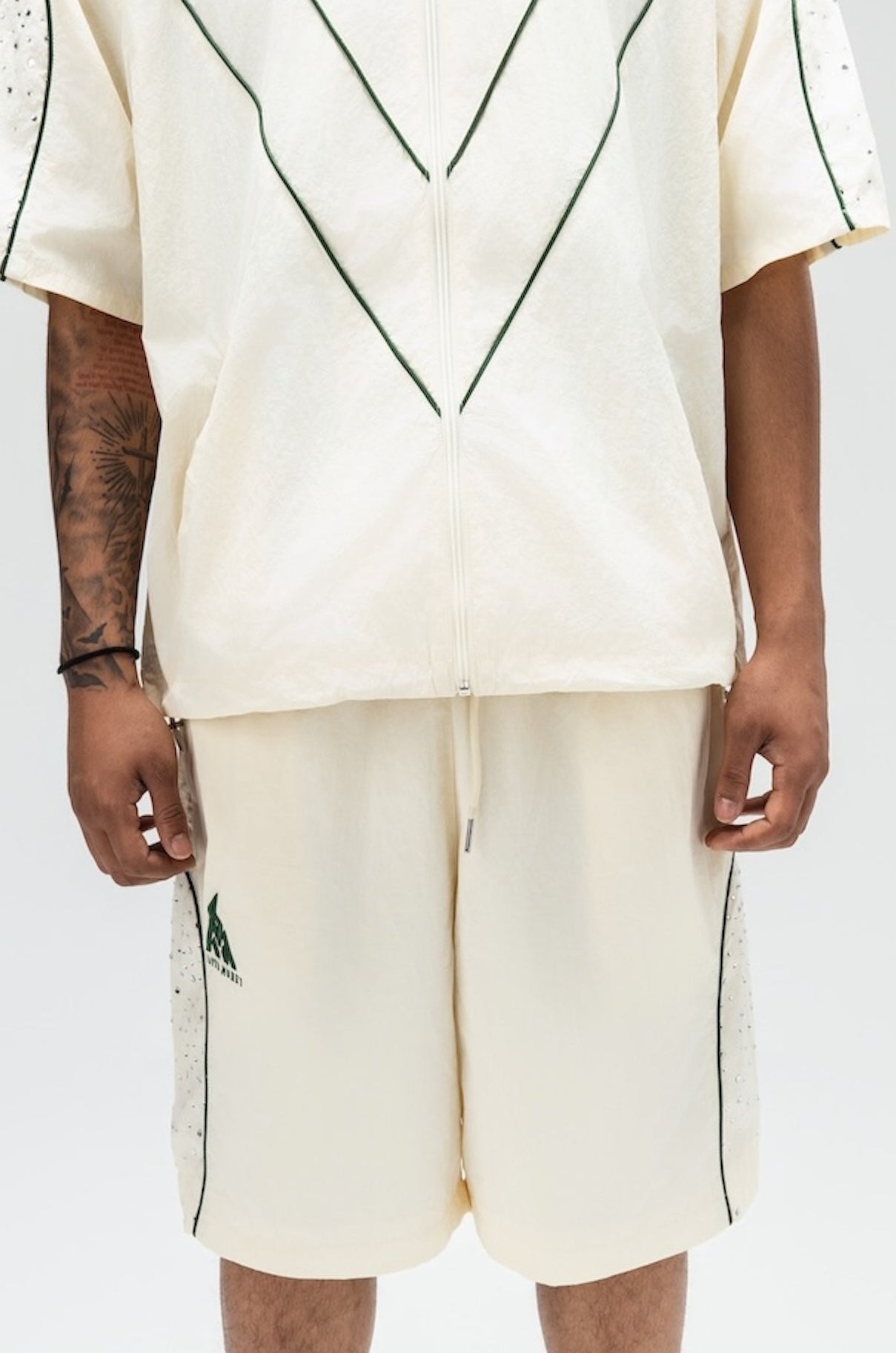 Apex Shorts Cream-1