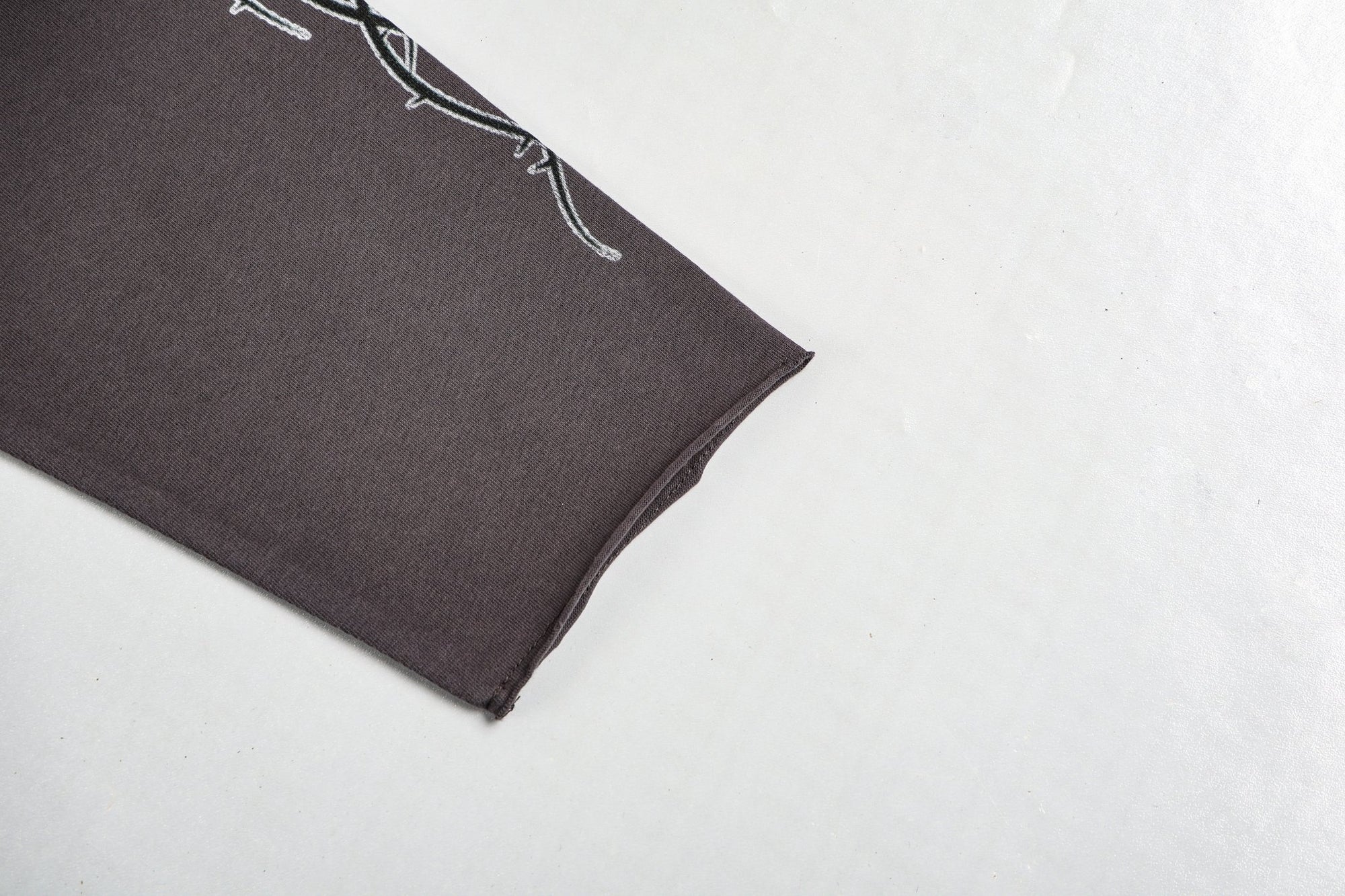 Death Race L/S Tee | Taupe